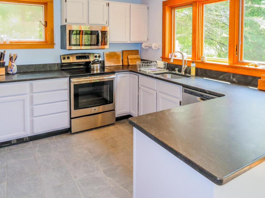 Image 2 - 4 Bedroom Rental in West Tisbury, Other - Sleeps 8