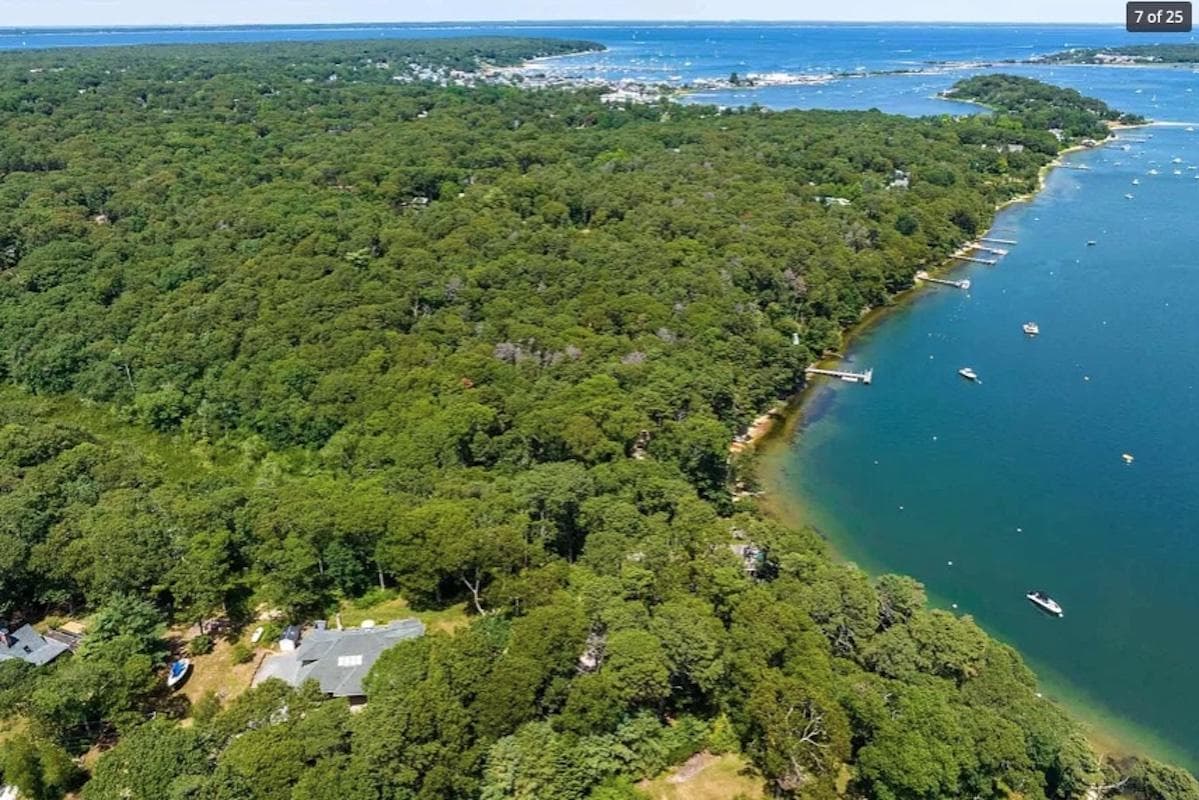 Image 3 - 3 Bedroom Rental in Vineyard Haven, Other - Sleeps 8