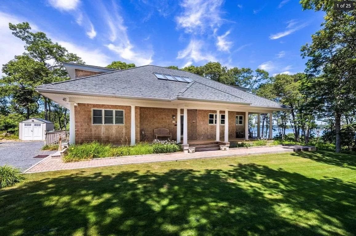 Image 1 - 3 Bedroom Rental in Vineyard Haven, Other - Sleeps 8