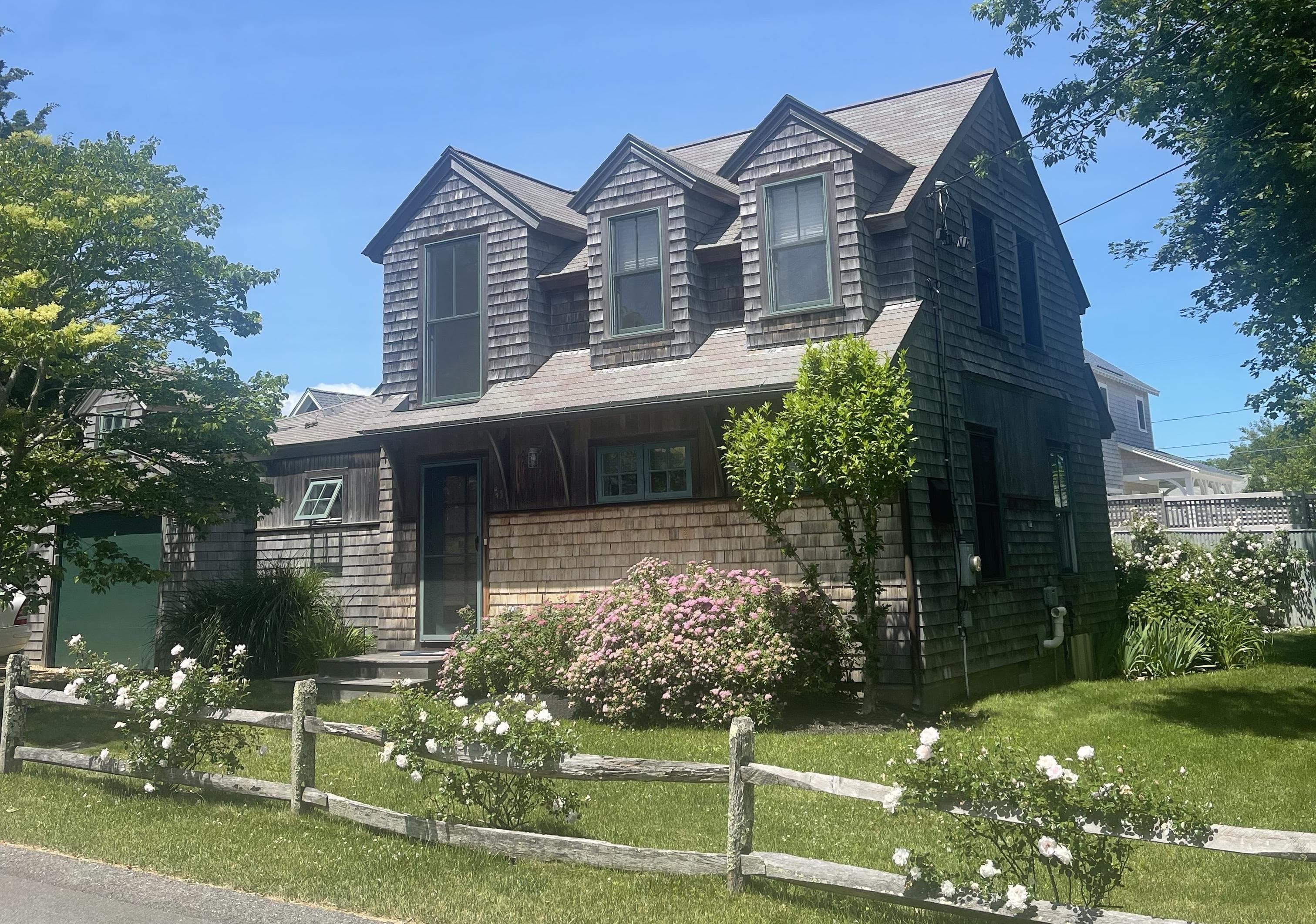 Image 1 - 3 Bedroom Rental in Oak Bluffs, Other - Sleeps 6