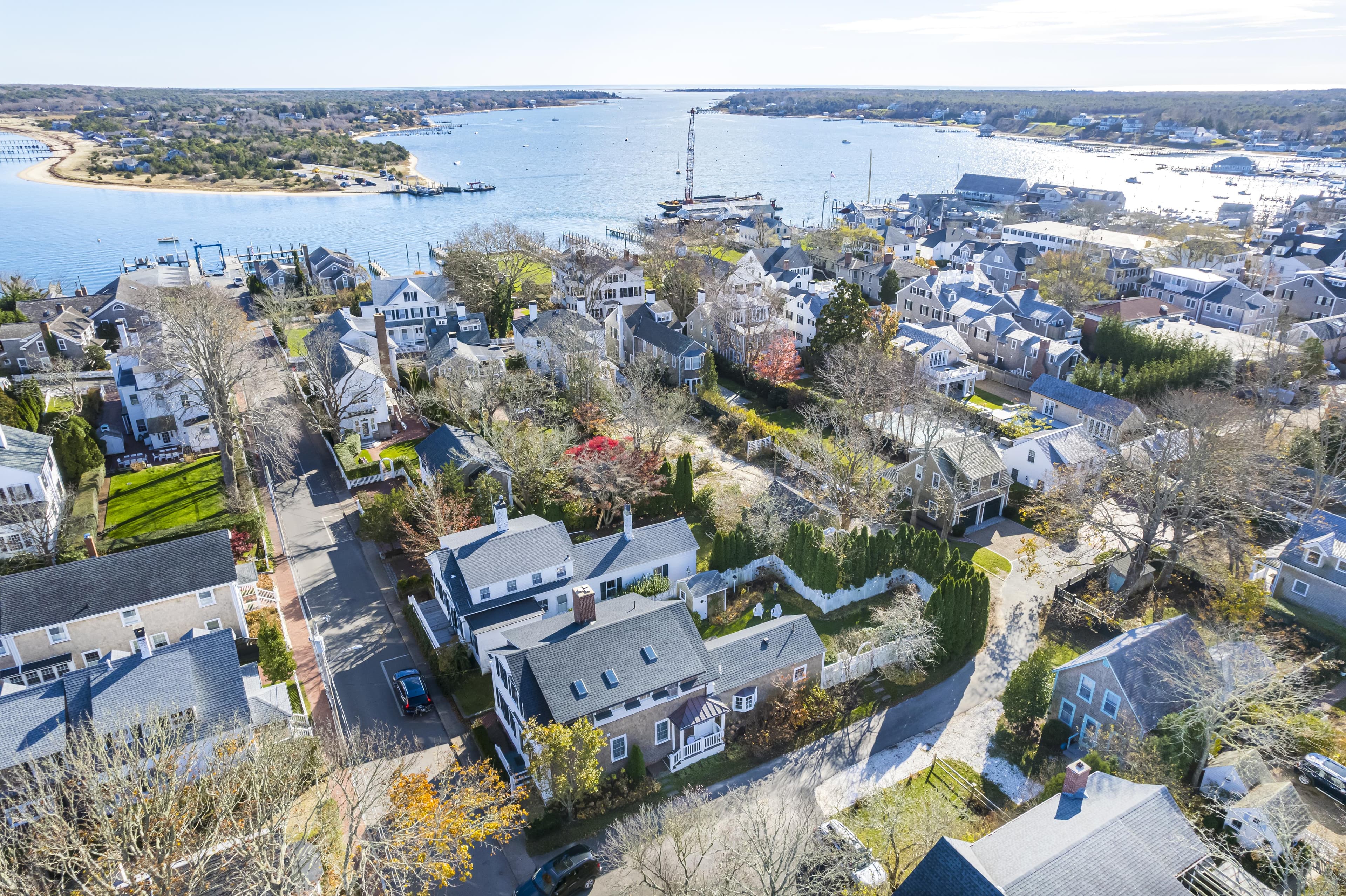 Image 2 - 4 Bedroom Rental in Edgartown, Other - Sleeps 8