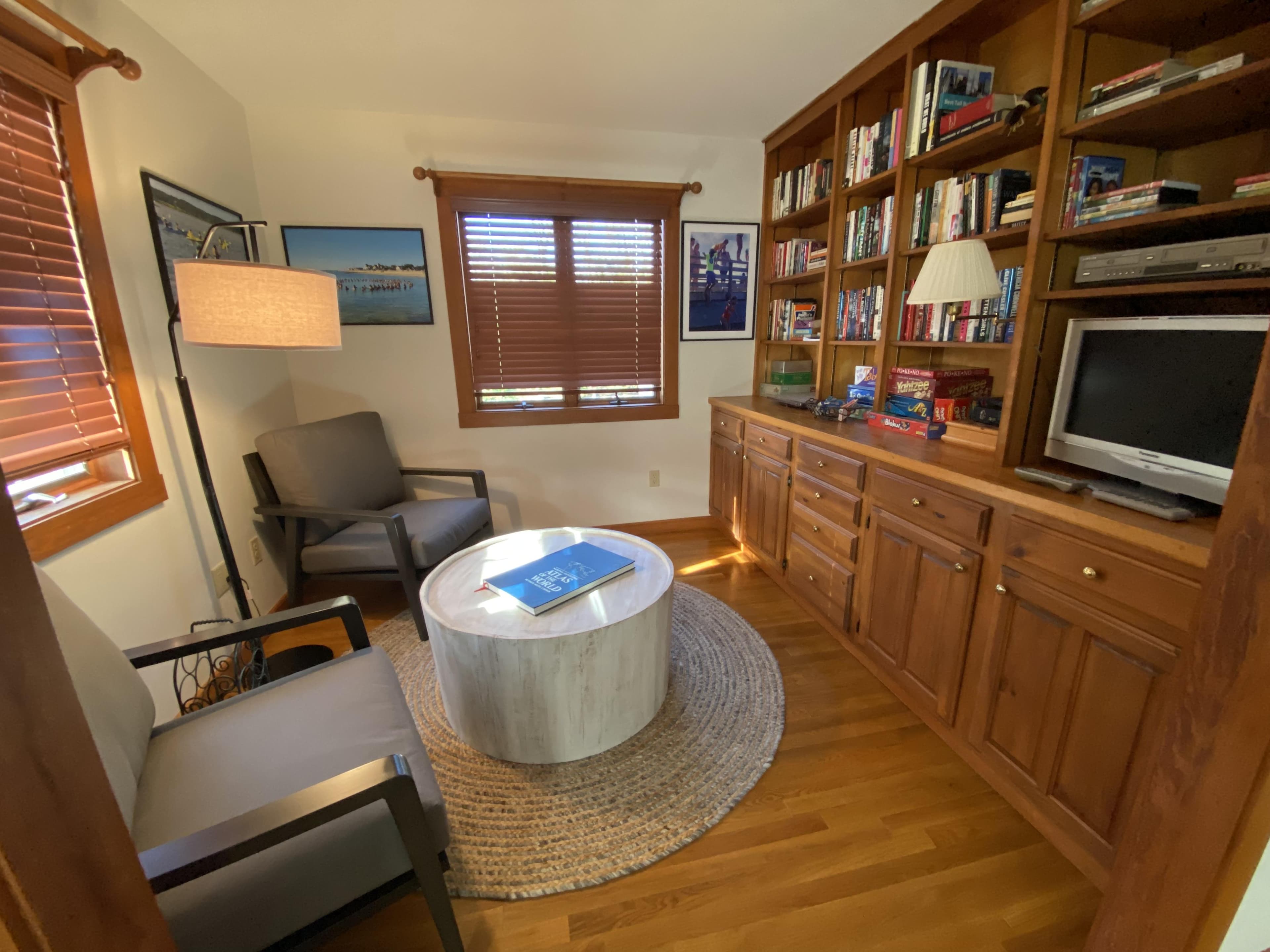 Image 2 - 3 Bedroom Rental in Oak Bluffs, Other - Sleeps 6