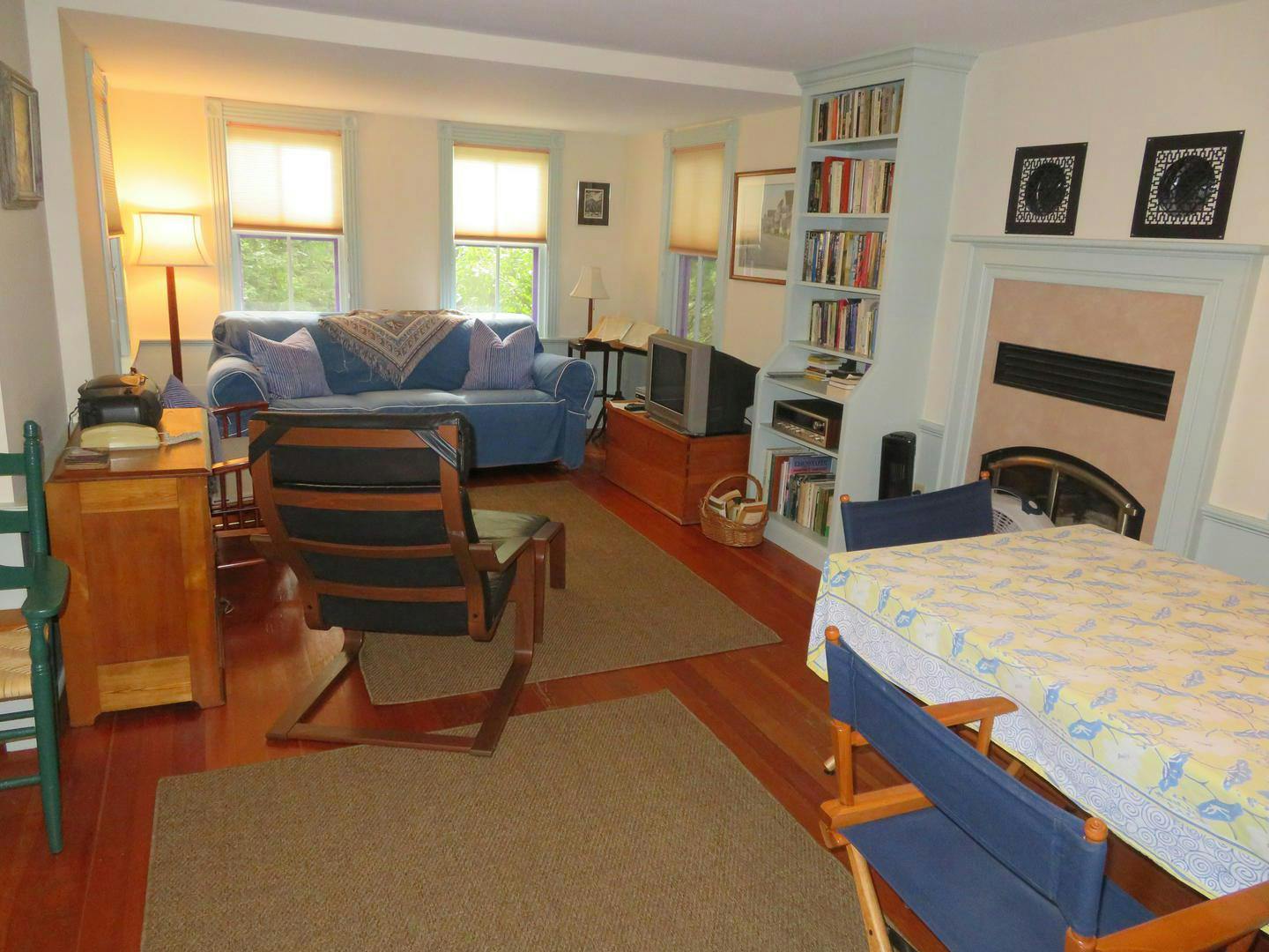Image 2 - 2 Bedroom Rental in Oak Bluffs, Other - Sleeps 4